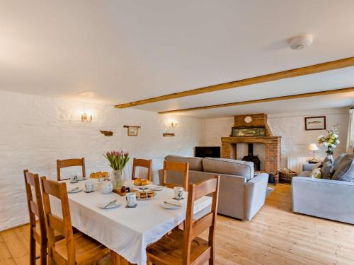 Iekārtas, 3 Bed in Beaworthy oc-wvfco in Clawton