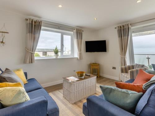 3 Bed in Bideford oc-65536, Westward Ho (photo 5)