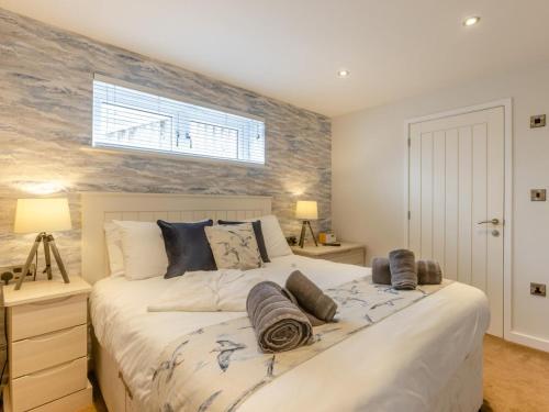3 Bed in Bideford oc-65536, Westward Ho (photo 2)