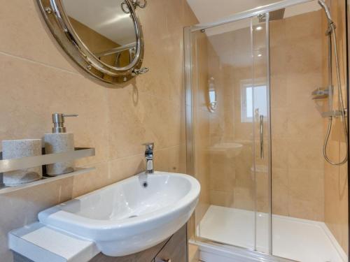 3 Bed in Bideford oc-65536, Westward Ho (photo 8)
