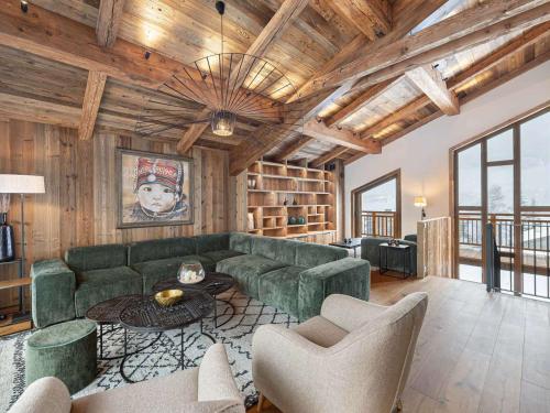 Chalet spacieux à Courchevel avec piscine et sauna - FR-1-568-27