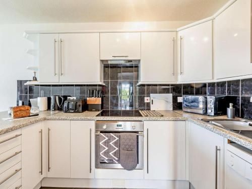 2 Bed in Brixham oc-91427, Brixham (photo 8)