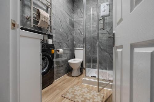 TopFloor Apt LikeHome Long-Term Free Parking, Liverpool (photo 7)