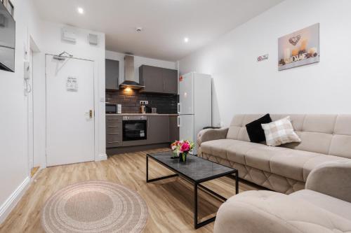 TopFloor Apt LikeHome Long-Term Free Parking, Liverpool (photo 4)