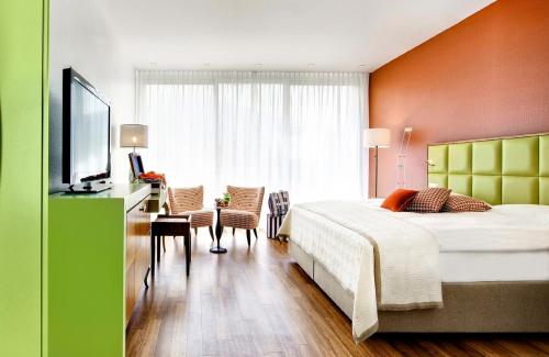 room detail thumbnail 0