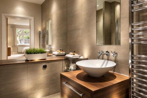 Roomspace Serviced Apartments -Kinnaird Court - image 9