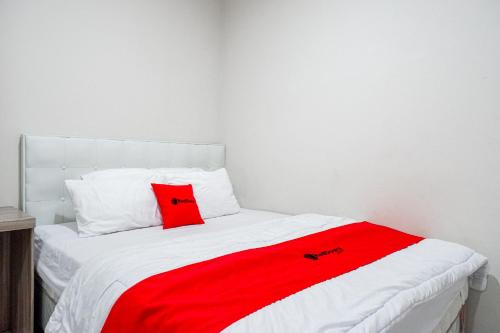 RedDoorz Syariah near UNSOED – Purwokerto, ID