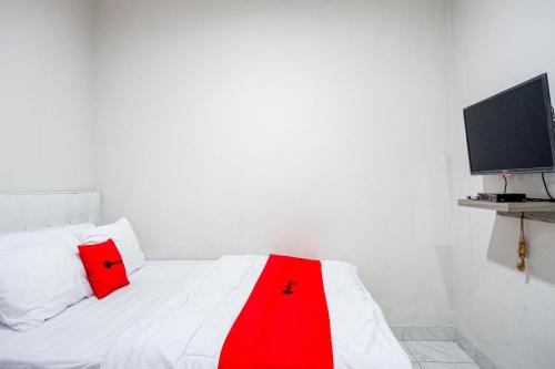 RedDoorz Syariah near UNSOED – Purwokerto, ID