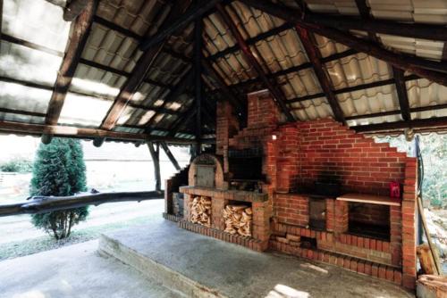 Complex Moara Hucului in 內格雷尼