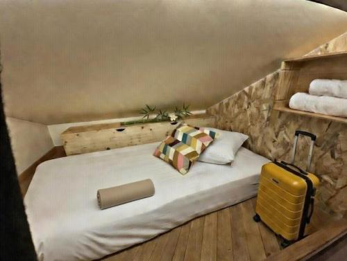 Marinha Hôtel – Gentilly, CA