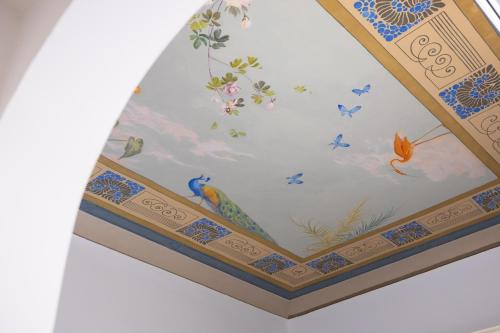 Bright Gem in the Heart of Florence - image 11