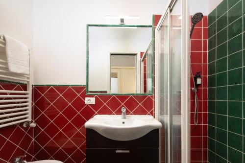Bright Gem in the Heart of Florence - image 10
