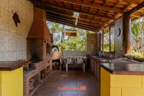 Casa em Igarata com Acesso ao Lago e Piscina in Igaratá