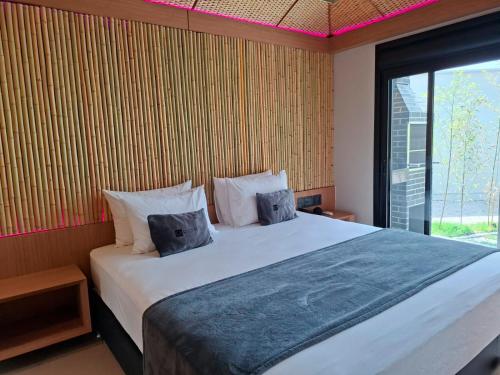 1 queen bed