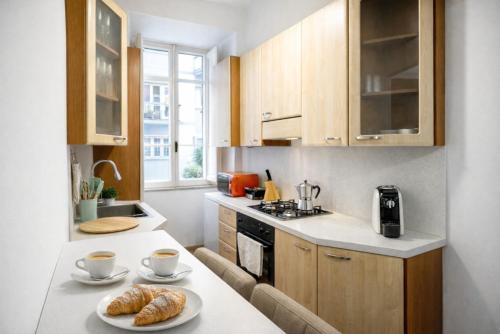Pigneto Bright Apartment near Metro C by RHR
