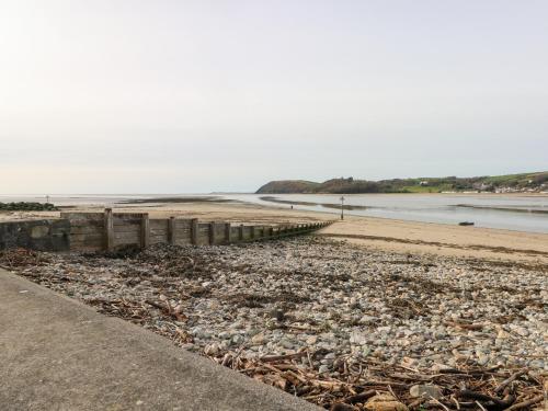 外部景觀, Under Cliff Caravan in 費里賽德