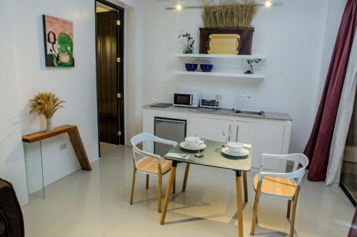 مطبخ, بالاسا برايفيت ريزدنسيز (Palassa Private Residences) in Bulabog Beach