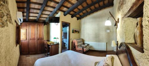 Hotel Rural Masia Can Felip in Linars Del Valles