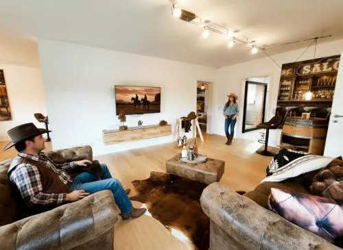 NEU - Wild Western Wohnung - 110 qm umgeben von Pferden am Fluss in Katzweiler, Deutschland