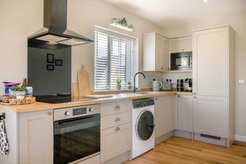 Iekārtas, 2 Bed in Worstead oc-w33291 in Worstead