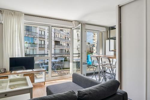 Superbe apt Lyon 8ème Terrasse parking privé – khách sạn tại Quận 8e
