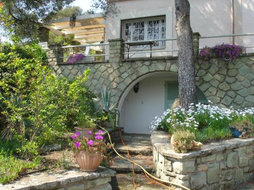 Villa de charme à 250m de la plage, belle vue mer - Location, gîte - Roquebrune-sur-Argens