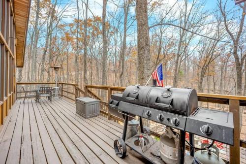 Barrel Sauna, Hot Tub & Fire Pit at The Woods in Hedgesville