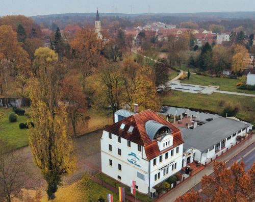 Land-Gut-Hotel- Weisser Schwan in Zossen, Deutschland