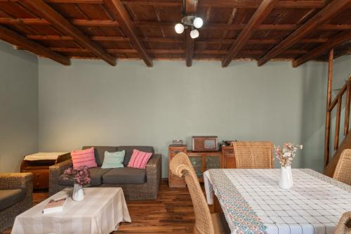 Tylissos EV Stone House in Tilisos