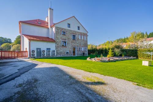 外部景觀, Apartmány Polná na Šumavě (Apartmany Polna na Sumave) in 舒馬瓦山區霍日采