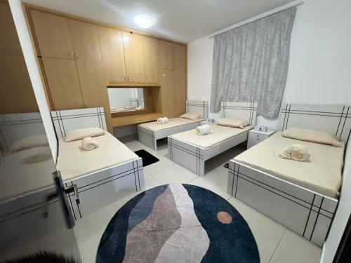 ALEX Hostel - Bed in shared room - C2602 in Шарджа