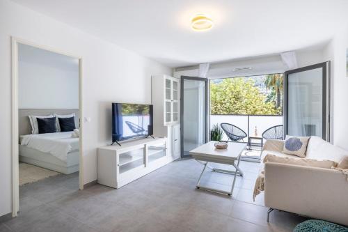 Appartement du Port with park view