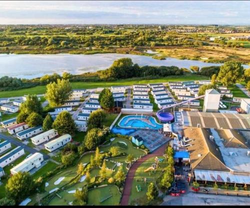 View, Private Caravan to Hire - Marton Mere Haven Holiday Village in Marton