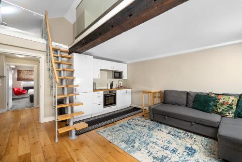 Theatreland Piccadilly Circus Apartment, Лондон