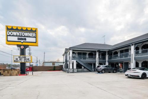 Downtowner Inns - Houston (Hamilton St.) - image 7