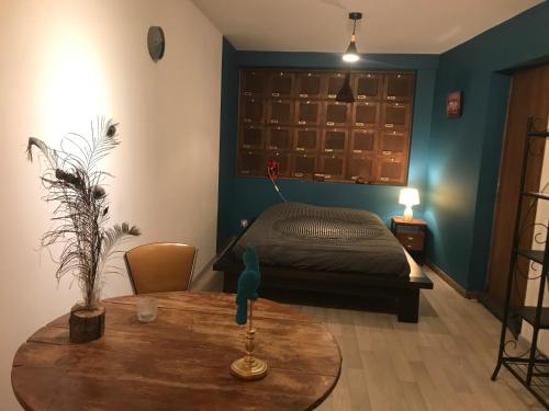 Chambre et salle de bain privative in Bellac