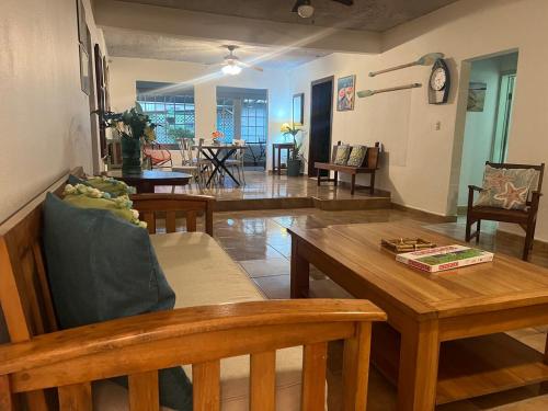 Villa estrella de mar – khách sạn tại Tela