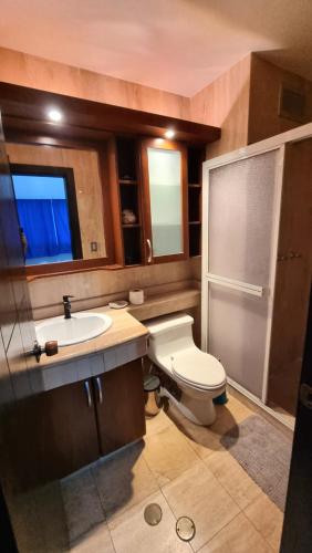 PREMIUM Puerto Varadero Apartamento con Vista al Mar y Planta Total in Tucacas