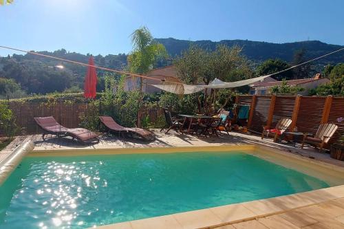 Studio in villa provencal with pool