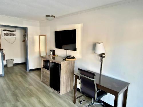 Budget Inn Conway 2