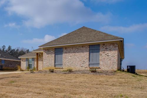 Near Plant and Data Center! Work-Ready Canton Base in Canton (MS)