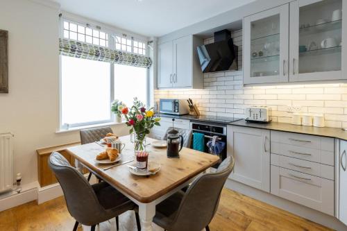 2 Bed in Bath oc-bhr24, Bath (foto 11)