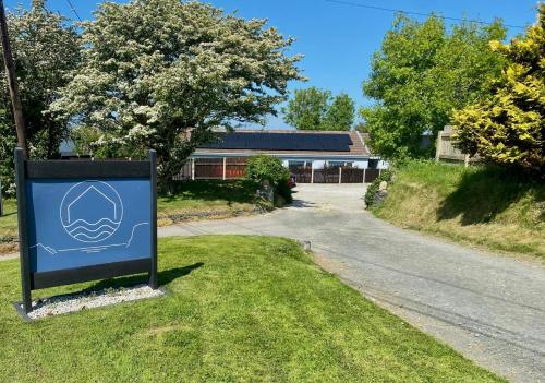Iekārtas, 1 Bed in Bude oc-53410 in Saint Gennys