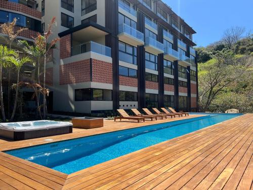 BEE Suites Santa Ana - San Jose - Alajuela