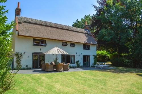 Iekārtas, 3 Bed in Hemblington oc-1781 in Woodbastwick