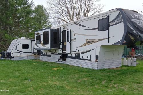 Howlands Hideout 2 in Sampson, USA