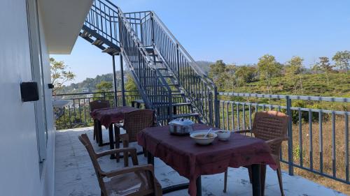 Golden Hillview Homestays in Pambanar