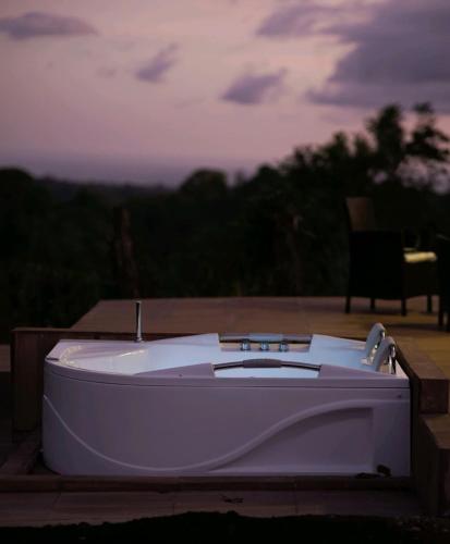 La mejor Cabaña Alpina con jacuzzi y un excelente clima! (La mejor Cabana Alpina con jacuzzi y un excelente clima!) in Volcán