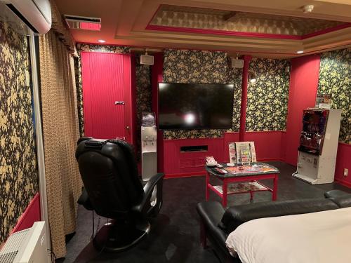 HOTEL Gallery - Adults Only - Tap to explore photos
