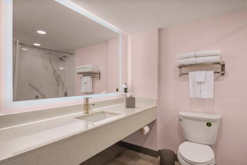 Holiday Inn Express Miami Springs an IHG Hotel - image 16